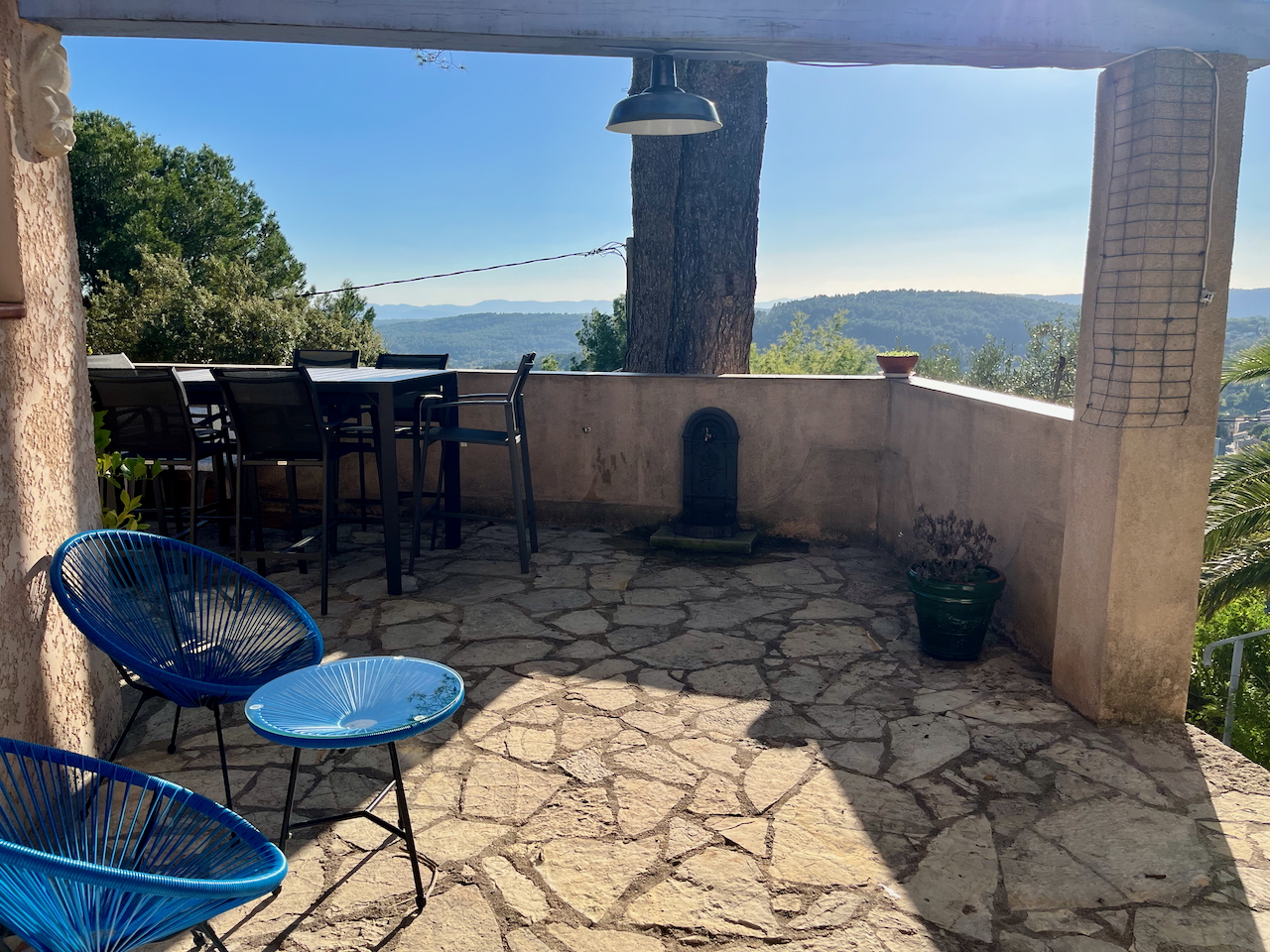 Vue extérieure de la maison